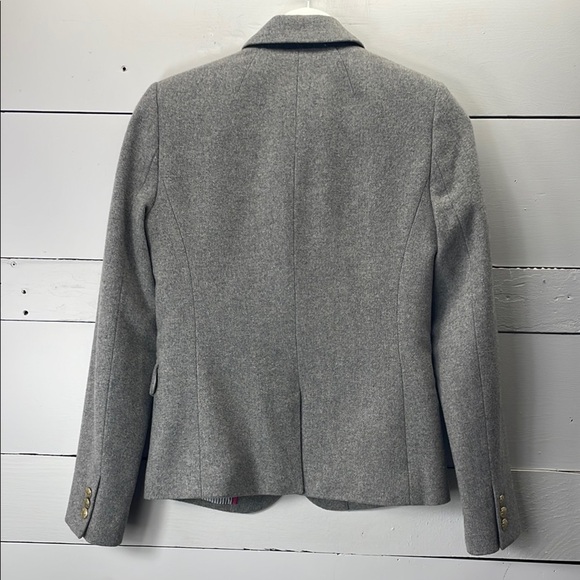 J Crew Gray Wool Suit Jacket with Structured Fit and Notched Lapels Size 0 - Picture 5 of 6